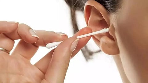 ಕಿವಿ ಶುಚಿಗೊಳಿಸುವಿಕೆ (ಸಾಂದರ್ಭಿಕ ಚಿತ್ರ)