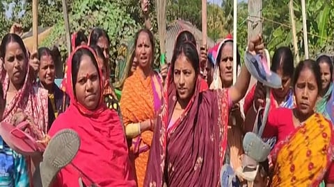 ಟಿಎಂಸಿ ನಾಯಕನ ವಿರುದ್ಧ ಮಹಿಳೆಯರ ಪ್ರತಿಭಟನೆ
