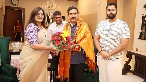 ಸುಮಲತಾ ಅಂಬರೀಶ್, ಬಿ.ವೈ. ವಿಜಯೇಂದ್ರ