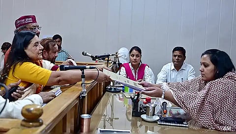 ಲೋಕಸಭಾ ಚುನಾವಣೆ: ಮನೇಕಾ ಗಾಂಧಿ ಒಟ್ಟು ಆಸ್ತಿ 97.17 ಕೋಟಿ ರೂ.