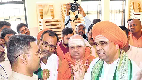 ದಿಂಗಾಲೇಶ್ವರ ಸ್ವಾಮೀಜಿ