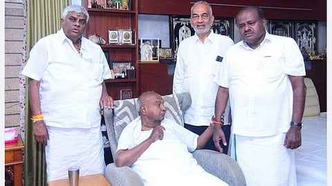 Naveen Gowda post against Manju Goes Viral