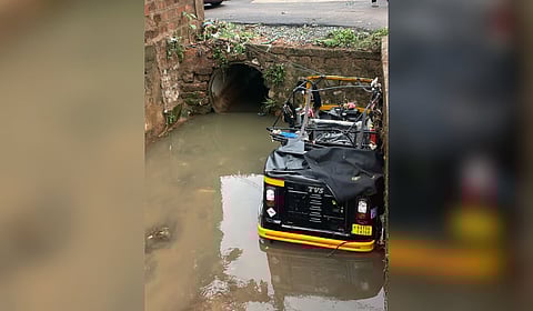 Autorickshaw damaged after falling into an open drain at Kottara in MangaluruPhoto | Express