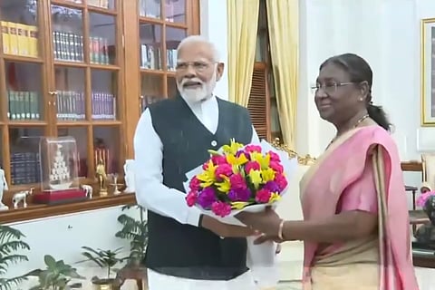 ನರೇಂದ್ರ ಮೋದಿ-ರಾಷ್ಟ್ರಪತಿ ದ್ರೌಪದಿ ಮುರ್ಮು