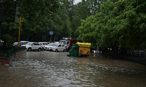 ರಸ್ತೆಗಳು ಜಲಾವೃತ