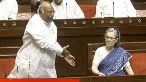 ರಾಜ್ಯಸಭೆಯಲ್ಲಿ ಮಲ್ಲಿಕಾರ್ಜುನ ಖರ್ಗೆ, ಸೋನಿಯಾ ಗಾಂಧಿ