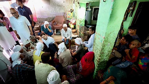 ಇಂದು ಬೆಳಗ್ಗೆ ಆಲಿಘರ್ ನಲ್ಲಿ ಹತ್ರಾಸ್ ಸಂತ್ರಸ್ತರನ್ನು ಭೇಟಿ ಮಾಡಿದ ರಾಹುಲ್ ಗಾಂಧಿ