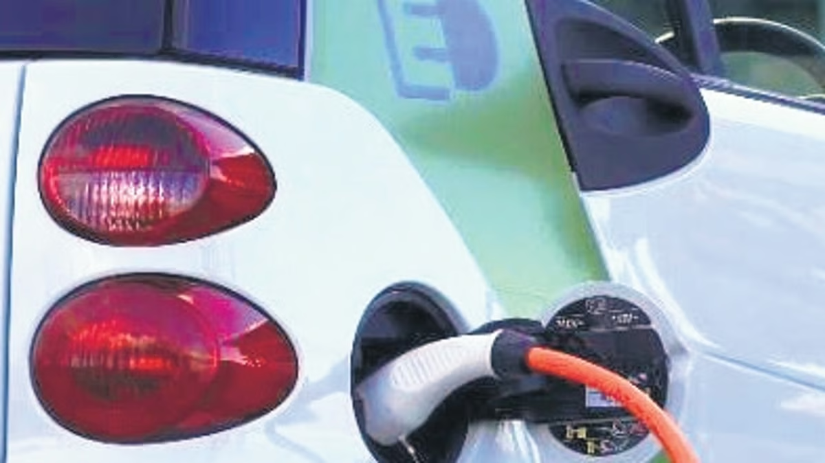 Used car batteries to store power at Bescom’s EV charging station in KIA