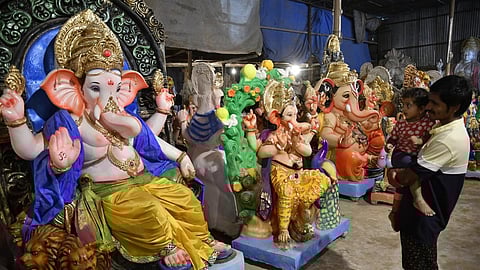 ಗೌರಿ-ಗಣೇಶ ಹಬ್ಬ: ಬೆಂಗಳೂರಿನ ಈ ಮಾರ್ಗಗಳಲ್ಲಿ ಸಂಚಾರ ನಿರ್ಬಂಧ, ವಾಹನ ನಿಲುಗಡೆ ನಿಷೇಧ