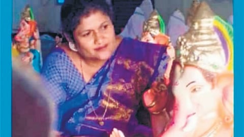 ಎನ್.ಆರ್.ಪುರ ಪಟ್ಟಣ ಪಂಚಾಯಿತಿ ಮಾಜಿ ಅಧ್ಯಕ್ಷೆ ಹಾಗೂ ಹಾಲಿ ಸದಸ್ಯೆ ಜುಬೇಧಾ