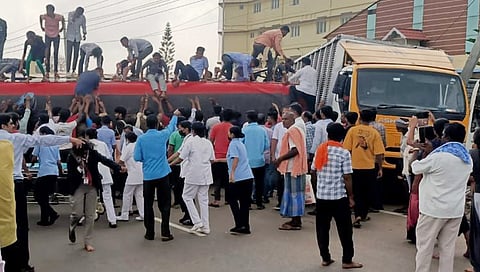 ಅಪಘಾತದ ದೃಶ್ಯ.