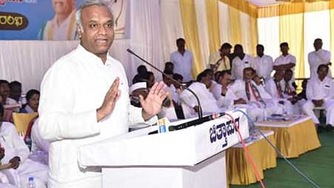 Rural Development Minister Priyank Kharge speaking in the felicitation programme of Kalaburagi MP Radhakrishna Doddamani at Chittapur town on Friday.