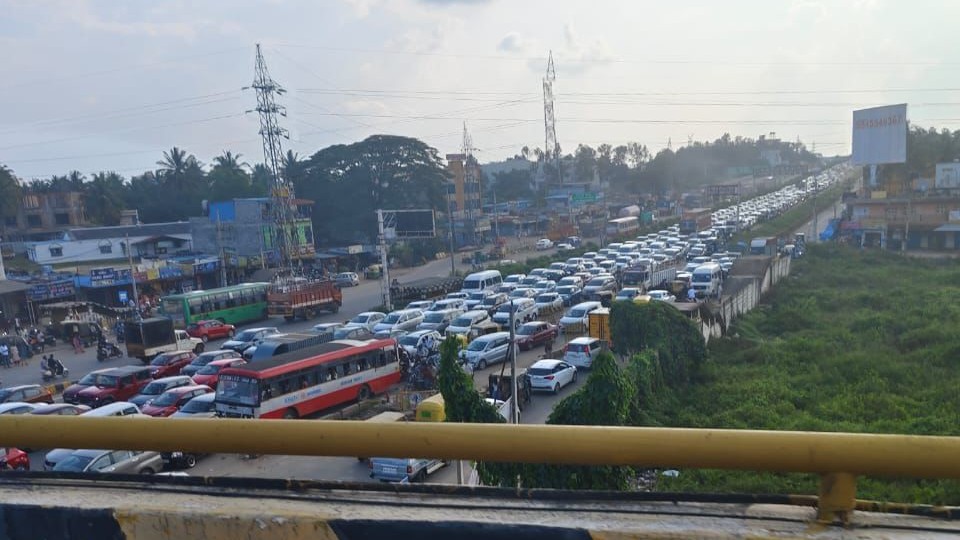 Huge Traffic Jam In Bengaluru