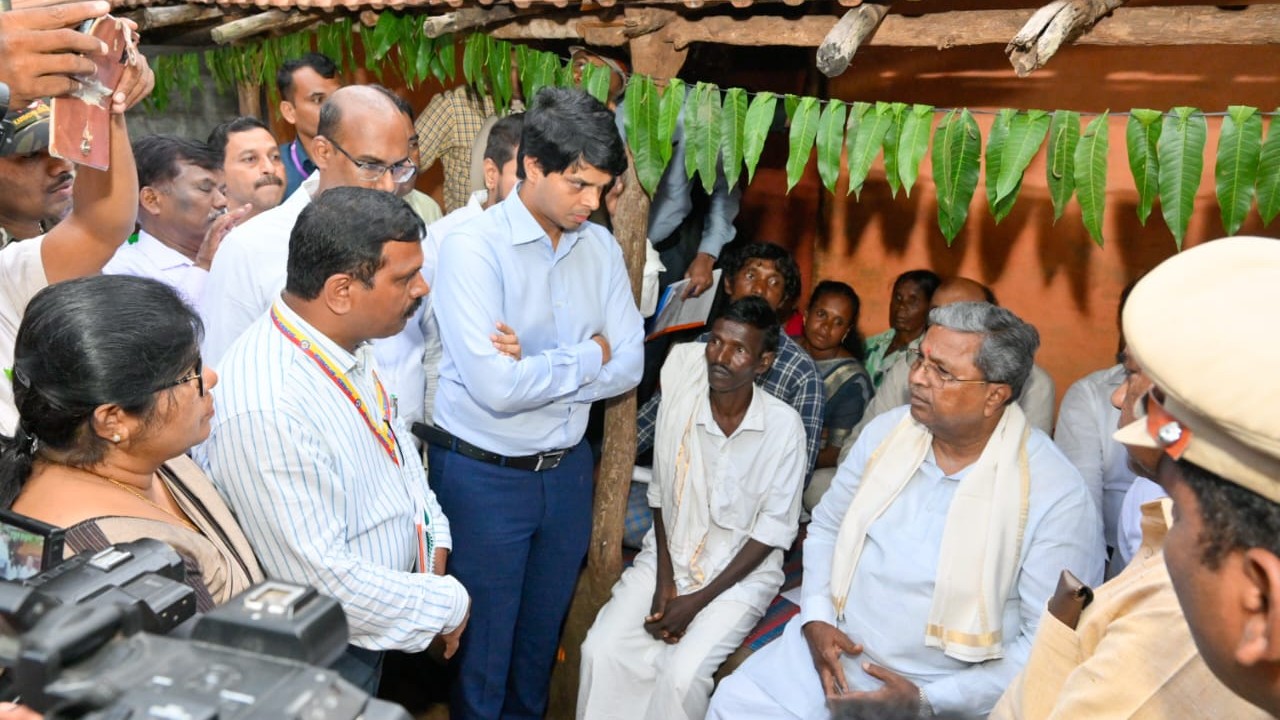 Siddaramaiah visits tribal area in HD Kote Taluk