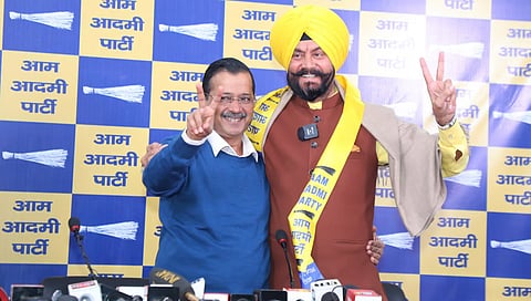 r Jitender Singh Shunty joined AAP