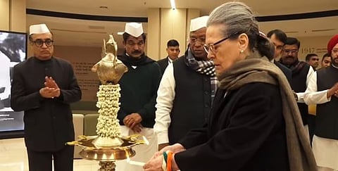 ಕಾಂಗ್ರೆಸ್ ನೂತನ ಪ್ರಧಾನ ಕಚೇರಿ ಉದ್ಘಾಟಿಸಿದ ಸೋನಿಯಾ ಗಾಂಧಿ