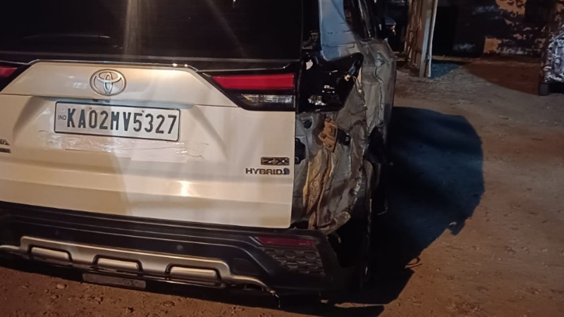 BY Vijayendra Car