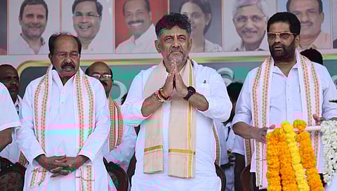 ವೀರಪ್ಪ ಮೊಯ್ಲಿ-ಡಿಕೆ ಶಿವಕುಮಾರ್