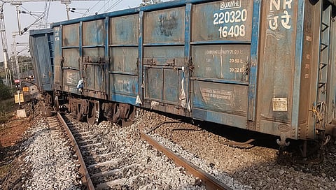 Goods train wagon derails