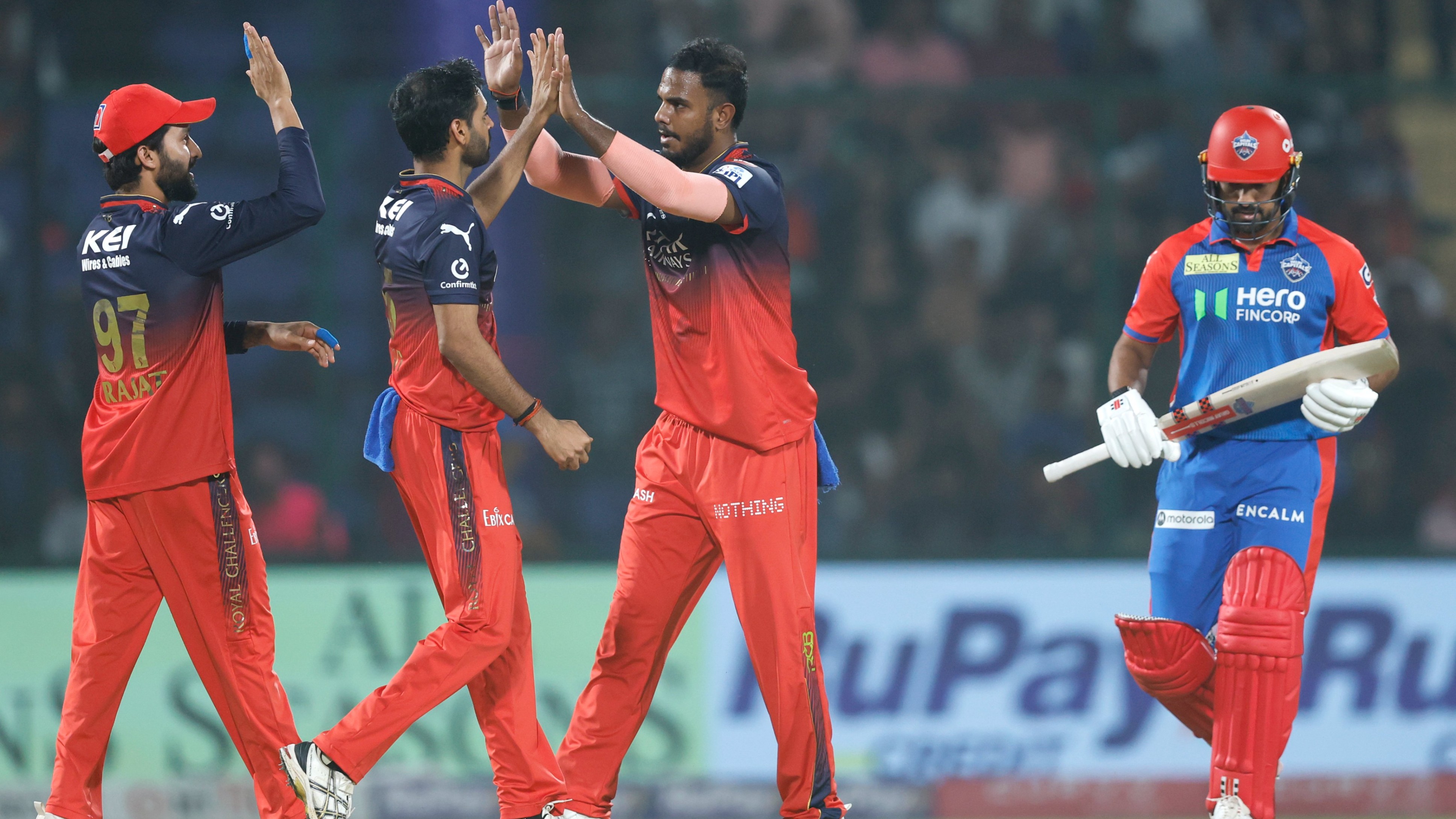 RCB To chase 165 Runs Against DC