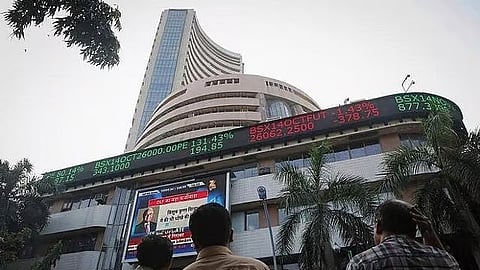 India-Pak ಕದನ ವಿರಾಮ: ಒಂದೇ ದಿನದಲ್ಲಿ 16 ಲಕ್ಷ ಕೋಟಿ ರೂ ಗಳಿಕೆ; ಇತಿಹಾಸ ಸೃಷ್ಟಿಸಿದ ಭಾರತೀಯ ಷೇರು ಮಾರುಕಟ್ಟೆ!