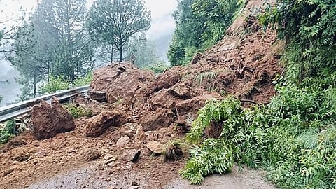 ಉತ್ತರಾಖಂಡದ ಚಮೋಲಿಯಲ್ಲಿ ಭೂಕುಸಿತ