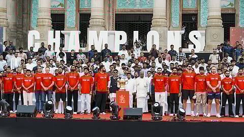 RCB ತಂಡಕ್ಕೆ ಸಿಎಂ ಸಿದ್ದರಾಮಯ್ಯ ಸನ್ಮಾನ