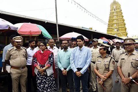 District administration officials reviewed the arrangements.