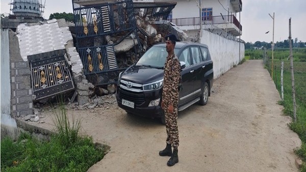 ED raids 14 properties of Changur Baba, associates