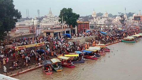 Ayodhye