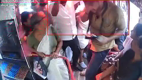 conductor on a private bus was brutally beaten in Kannur