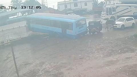 KSRTC ಬಸ್ ಡಿಕ್ಕಿ
