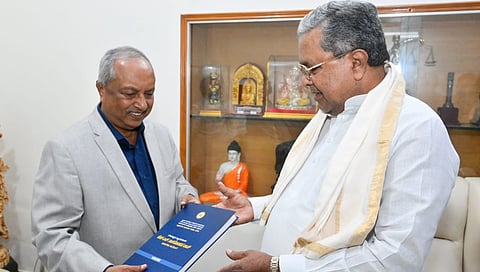 Justice Nagamohan Das Commission submitted report to CM Siddaramaiah