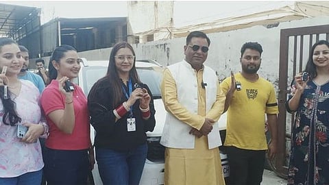 MK Bhatia Gifts Luxury Cars to his team for the 3rd Consecutive Year