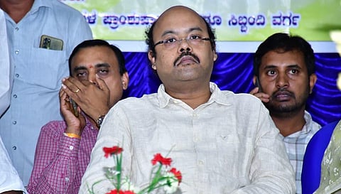 Dr Yathindra Siddaramaiah