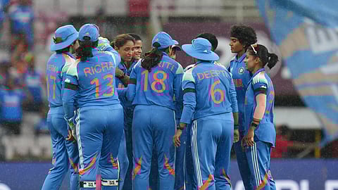 ಮಹಿಳಾ ತಂಡದ ಆಟಗಾರರು