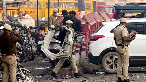 Red Fort blast- ಸಾವಿನ ಸಂಖ್ಯೆ 12ಕ್ಕೆ ಏರಿಕೆ, Hyundai i20 ಕಾರನ್ನು ಚಲಾಯಿಸುತ್ತಿದ್ದ ವ್ಯಕ್ತಿ ಪುಲ್ವಾಮಾ ವೈದ್ಯ