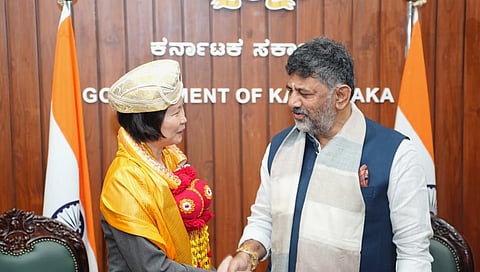 ಡಿ.ಕೆ.ಶಿವಕುಮಾರ್ ಭೇಟಿಯಾದ ಸಿಂಗಪುರ ವಿದೇಶಾಂಗ ಸಚಿವೆ ಗಾನ್ ಶಿಯೋ ಹುಯಂಗ್