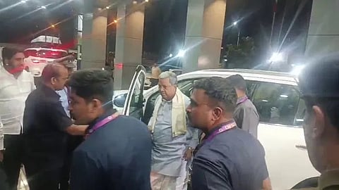 CM Siddaramaiah visited hospital