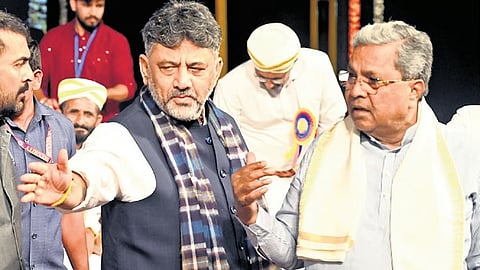 DK Shivakumar, Siddaramaiah Casual Images