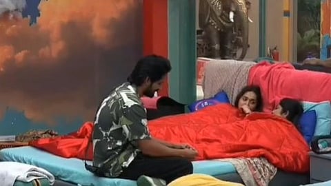 BBK12: ದೊಡ್ಮನೆಯಲ್ಲಿ ಸ್ಪಂದನಾ 18+ ಮಾತು; ತಲೆ ಬಗ್ಗಿಸಿದ ಧನುಷ್, ರೂಂನಿಂದ ಹೊರಗೆ ಹೋದ ಗಿಲ್ಲಿ ನಟ, Video Viral!