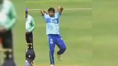 Bizarre Bowling Style