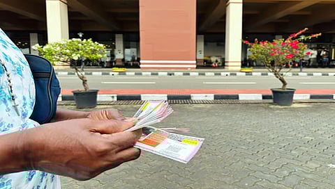 ನಿಷೇಧದ ಹೊರತಾಗಿಯೂ, ಕರ್ನಾಟಕದ ಗಡಿ ಗ್ರಾಮಗಳಲ್ಲಿ ಕೇರಳ ಲಾಟರಿಗಳ ವ್ಯಾಪಕ ಮಾರಾಟ!