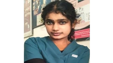 ವಿದ್ಯಾರ್ಥಿನಿ ಆತ್ಮಹತ್ಯೆ