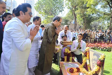 Thackeray cousins visit Mumbadevi temple ahead of BMC polls