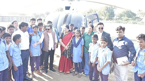 Zameer ahmed khan with School children