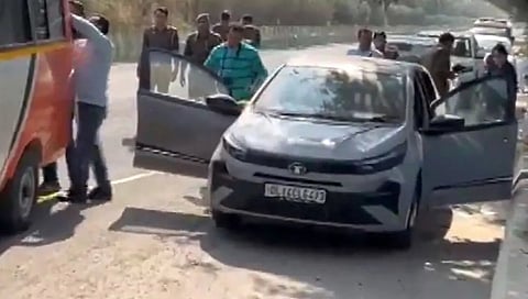 Man shoots girlfriend, then himself in car on Valentine's Day