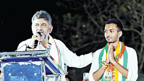 Dk Shivakumar And samarth Shamanuru