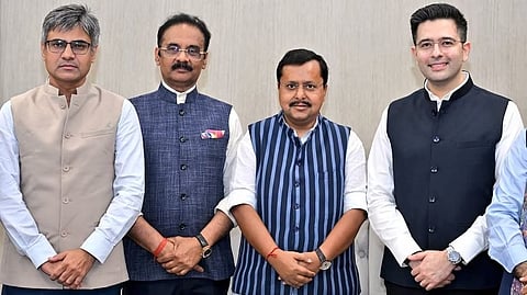 'ಜನರ ಬೆನ್ನಿಗೆ ಚೂರಿ ಹಾಕಿದ ದೇಶದ್ರೋಹಿಗಳು': ಪಕ್ಷ ತೊರೆದು ಬಿಜೆಪಿ ಸೇರಿದ ರಾಜ್ಯಸಭಾ ಸಂಸದರ ವಿರುದ್ಧ AAP ವಾಗ್ದಾಳಿ