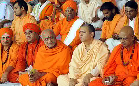 ಮಠಾಧೀಶರು